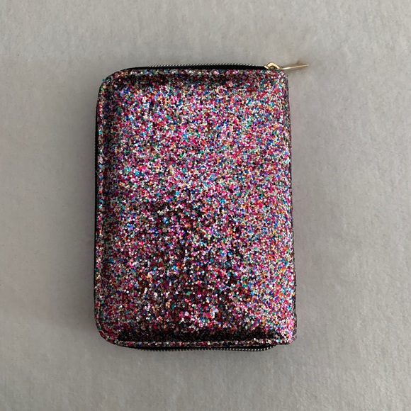 🇨🇦 Makeup Brushes - with Sparkly Case and Mirror Inside - Picture 5 of 7